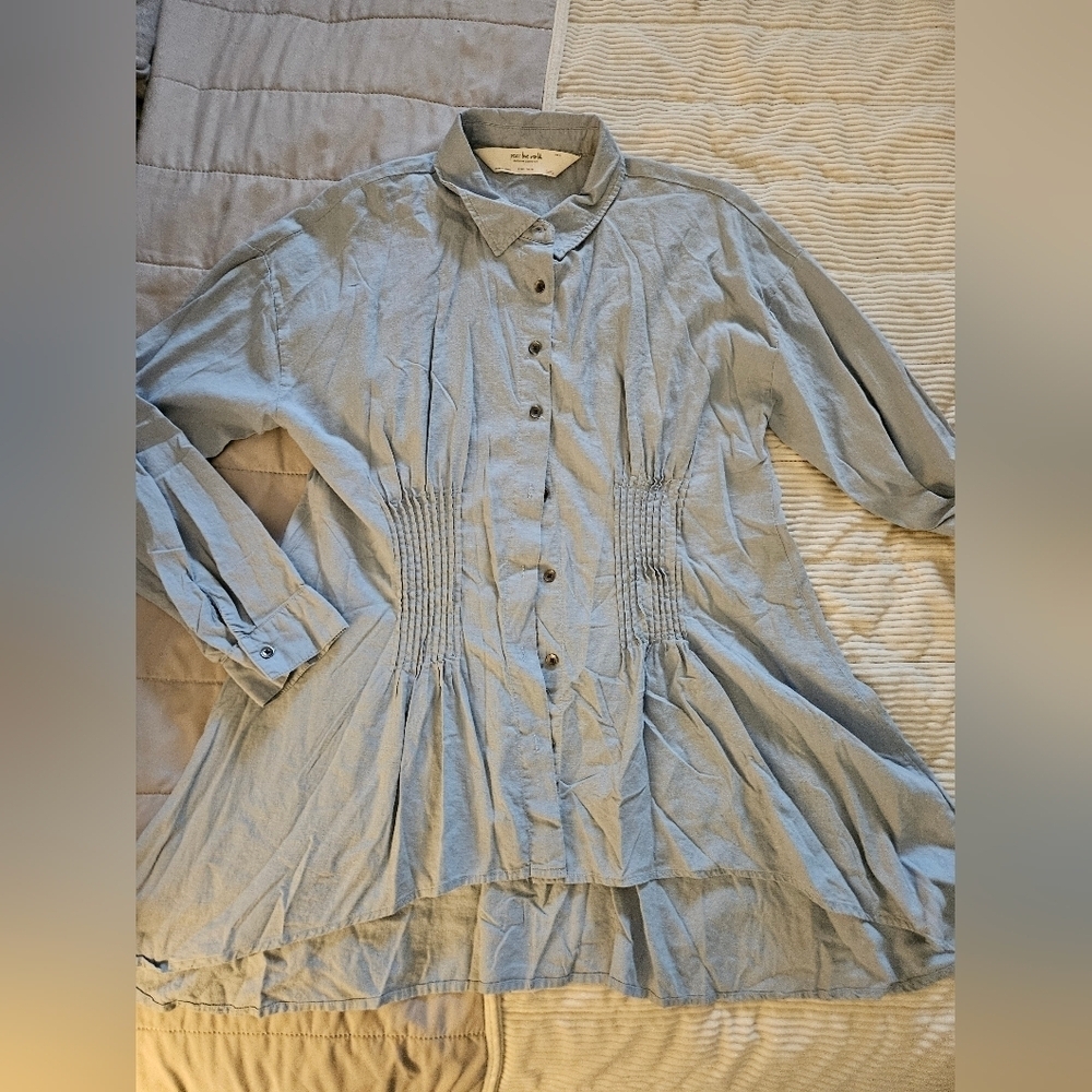 Peace Love World Light Blue Cambray Button-Up Shirt Size M